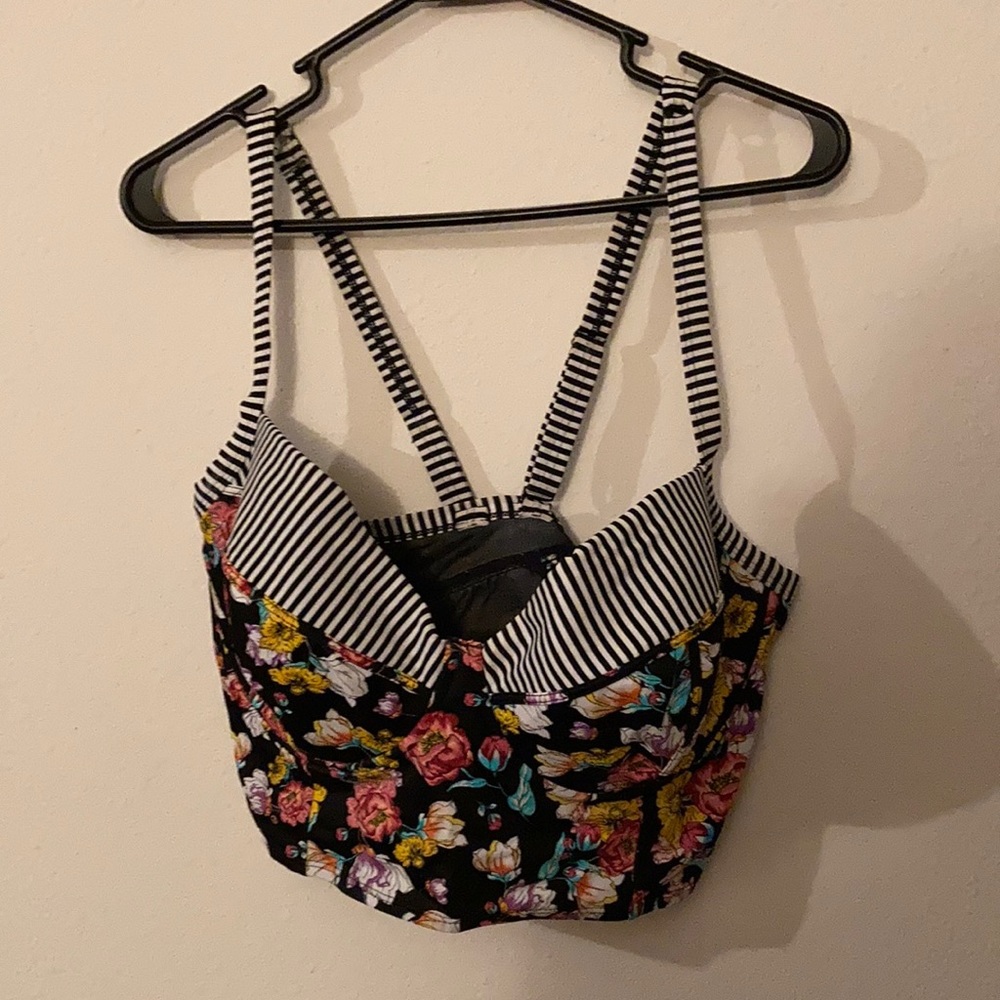Ladies swim suit top